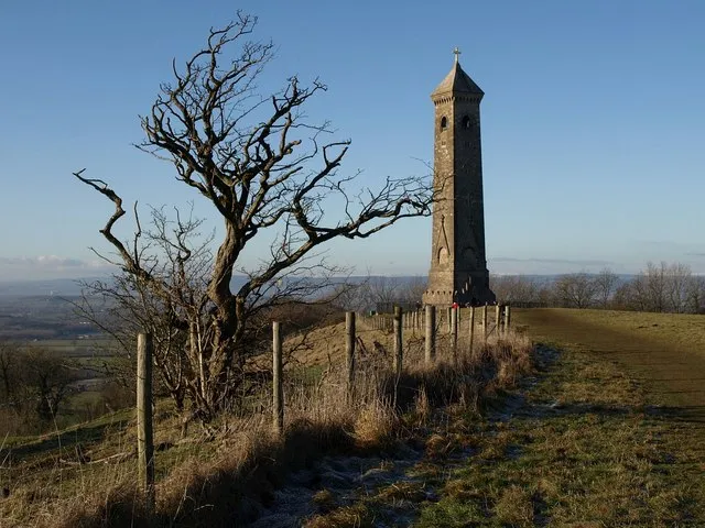 Derek Harper / Cotswold Way approaching Tyndale Monument